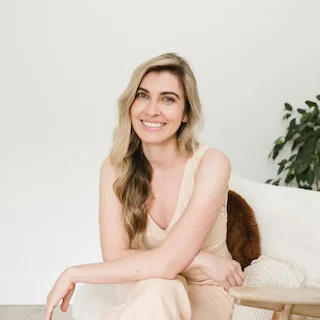 Dr. Cassidy Freitas